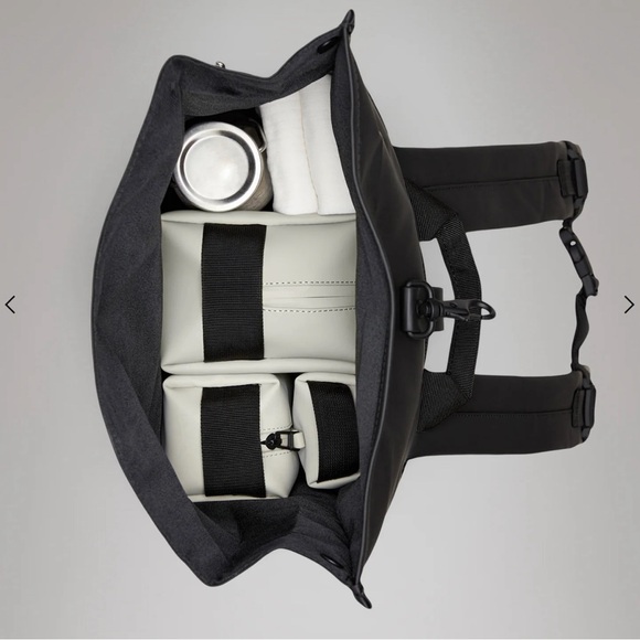 RAINS Waves Blue Rolltop Rucksack W3 17L Waterproof Backpack/Cycling Pack NIB - Picture 4 of 6